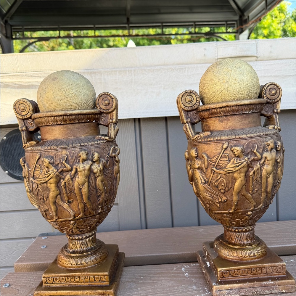 Classic Gold Decorative Urn Set - Picture 4 of 7